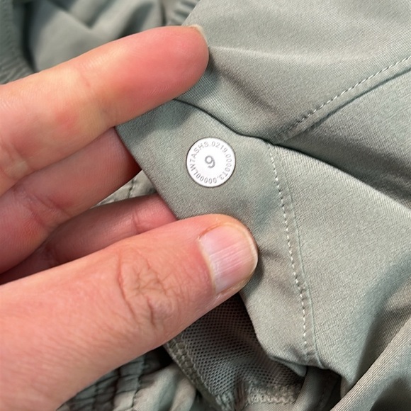 Lululemon Spring Break Away Short *4-way Stretch 3" Sea Moss - Picture 5 of 6